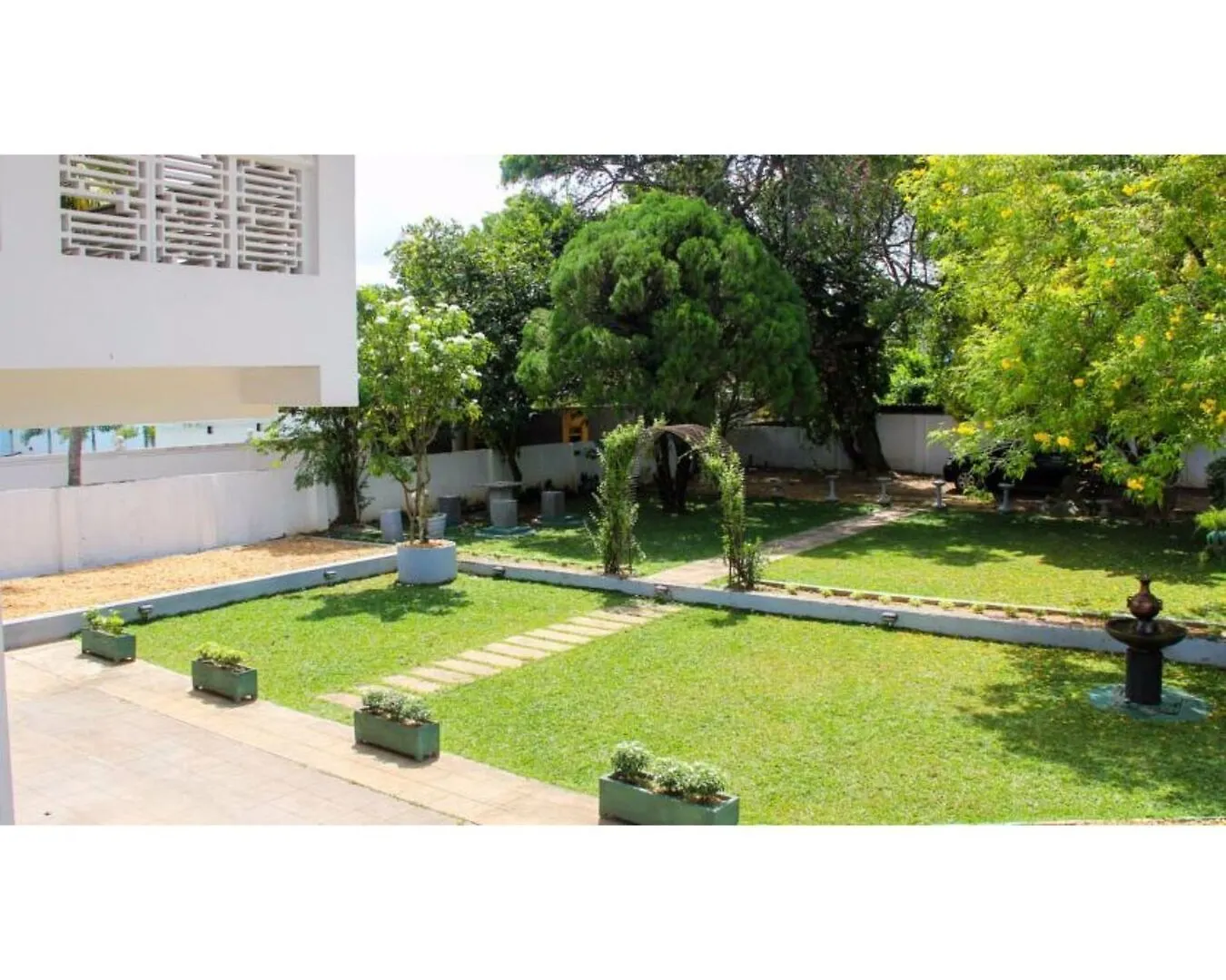 Vista Rooms Near Negombo Beach 11 Hotel